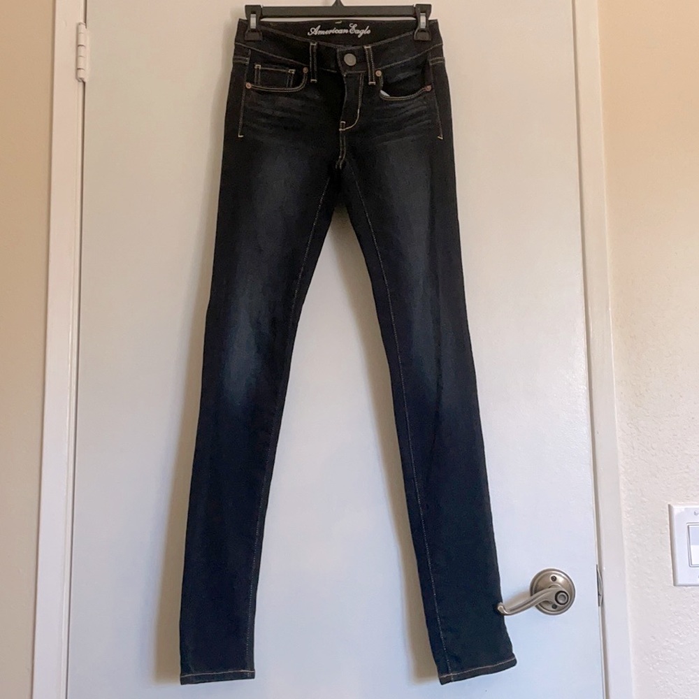 American Eagle dark wash skinny jean